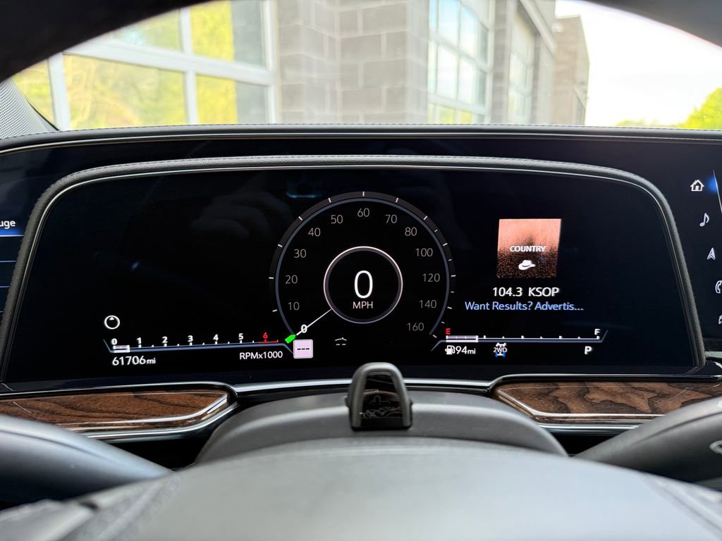Used 2022 Cadillac Escalade Sport Platinum AWD/4WD image 46