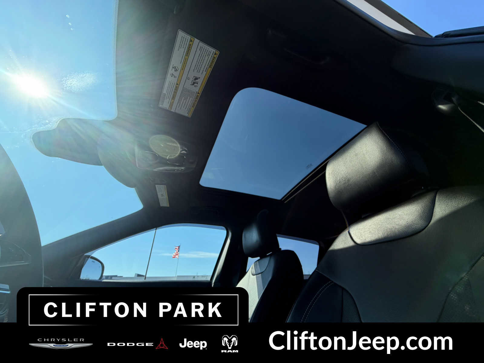 Used 2023 Jeep Compass High Altitude image 30