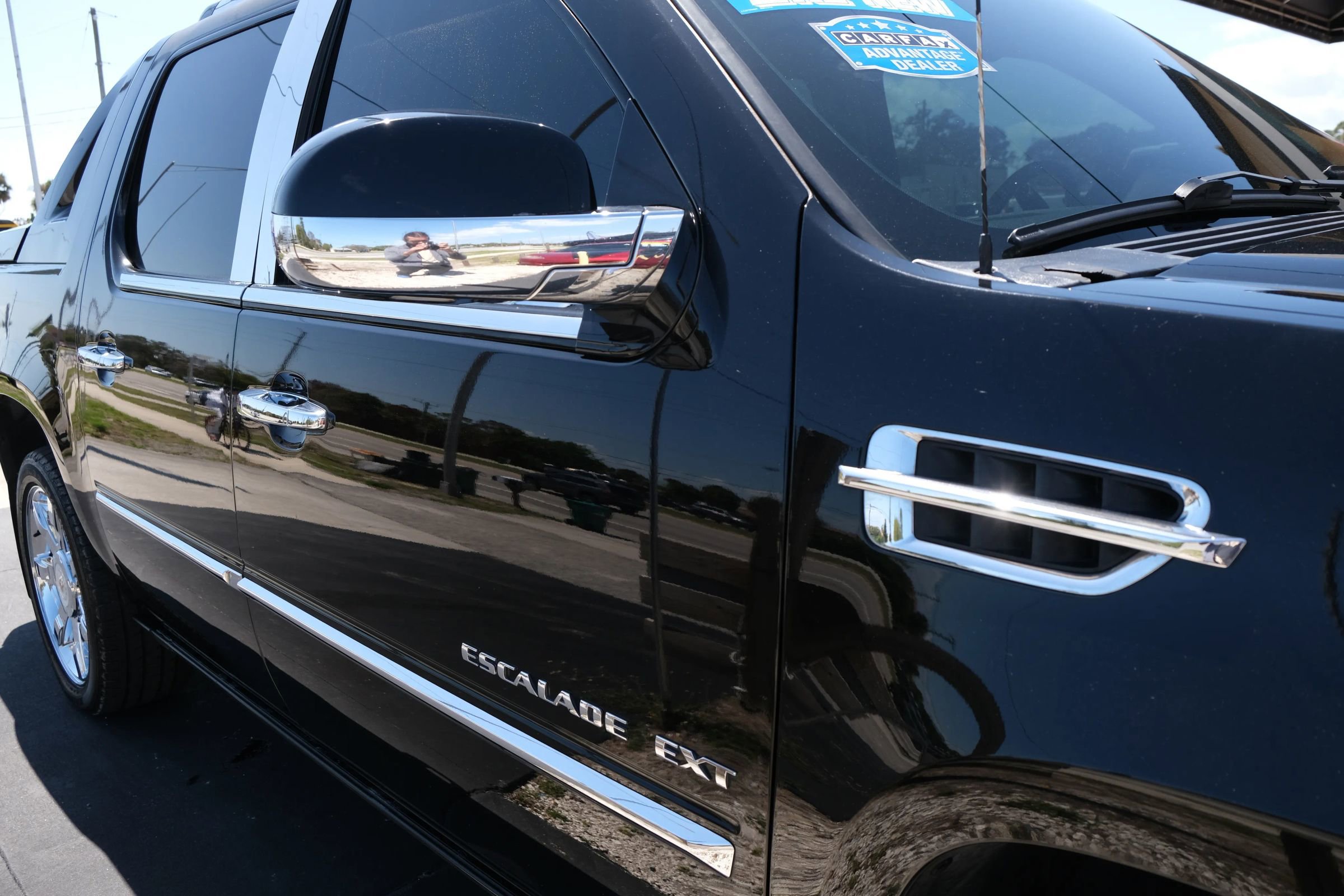 Used 2013 Cadillac Escalade EXT Premium image 18