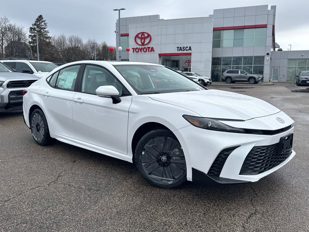 New 2026 Toyota Camry SE image 1
