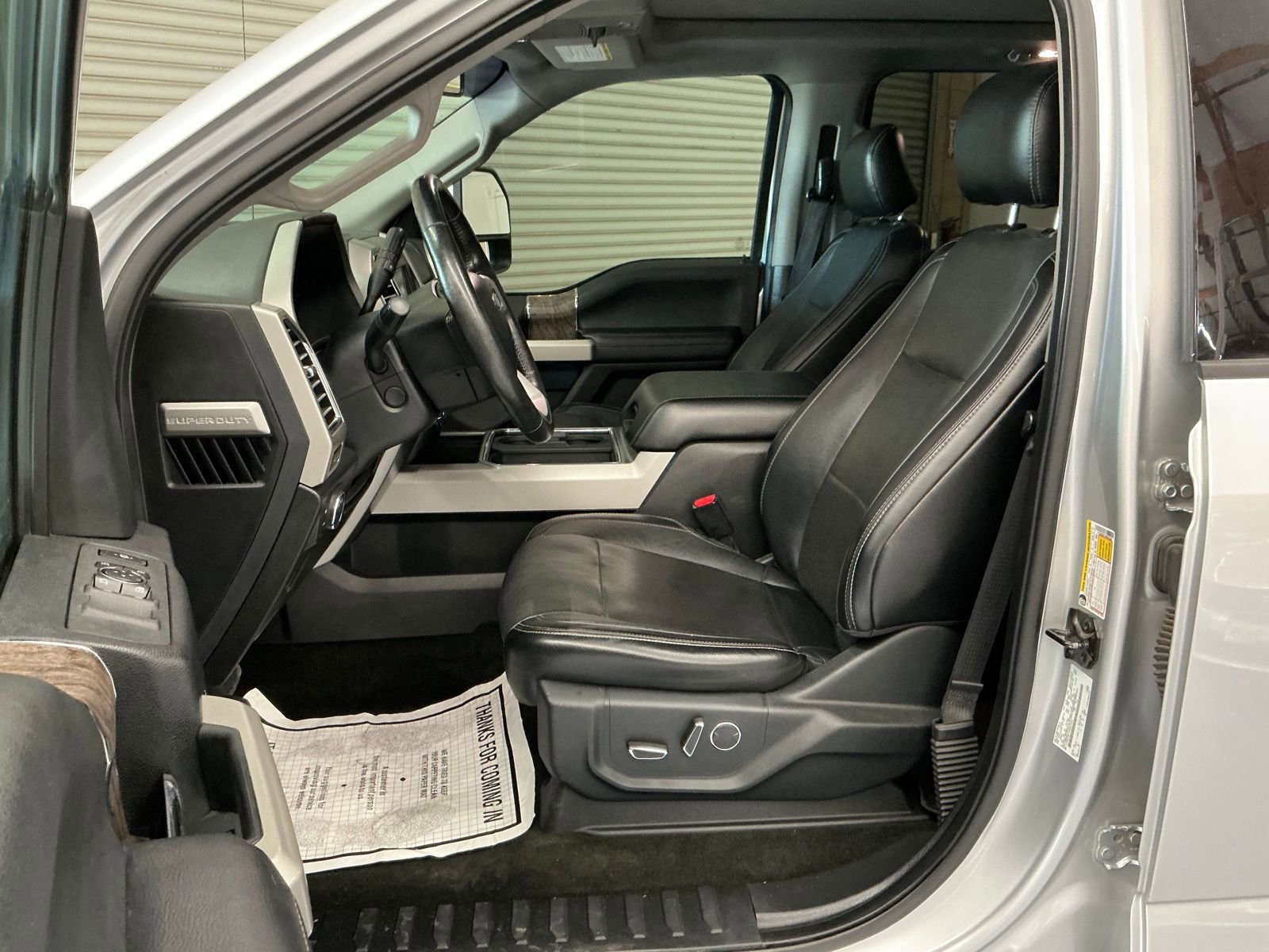 Used 2017 Ford F350 Lariat w/ Lariat Ultimate Package image 10