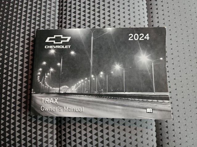 Used 2024 Chevrolet Trax LT image 37