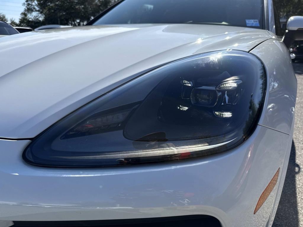 Used 2023 Porsche Cayenne image 10