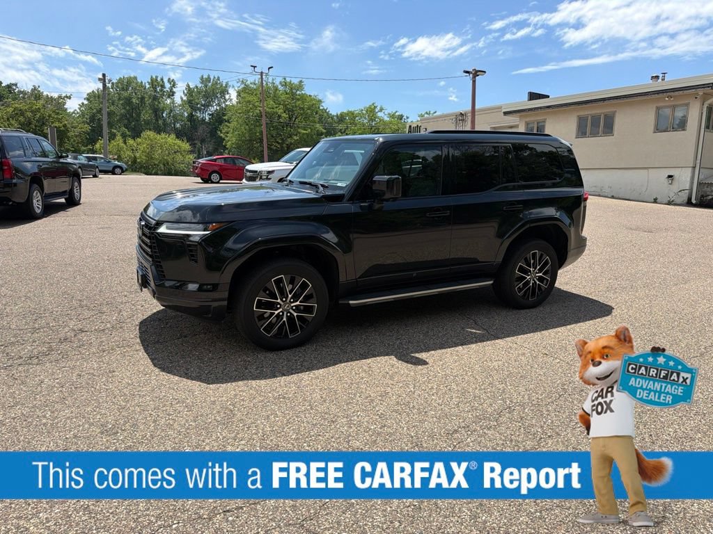Used 2025 Lexus GX 550 w/ Accessory Package (2T) AWD/4WD image 2