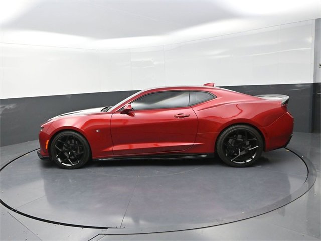 Used 2017 Chevrolet Camaro SS image 4