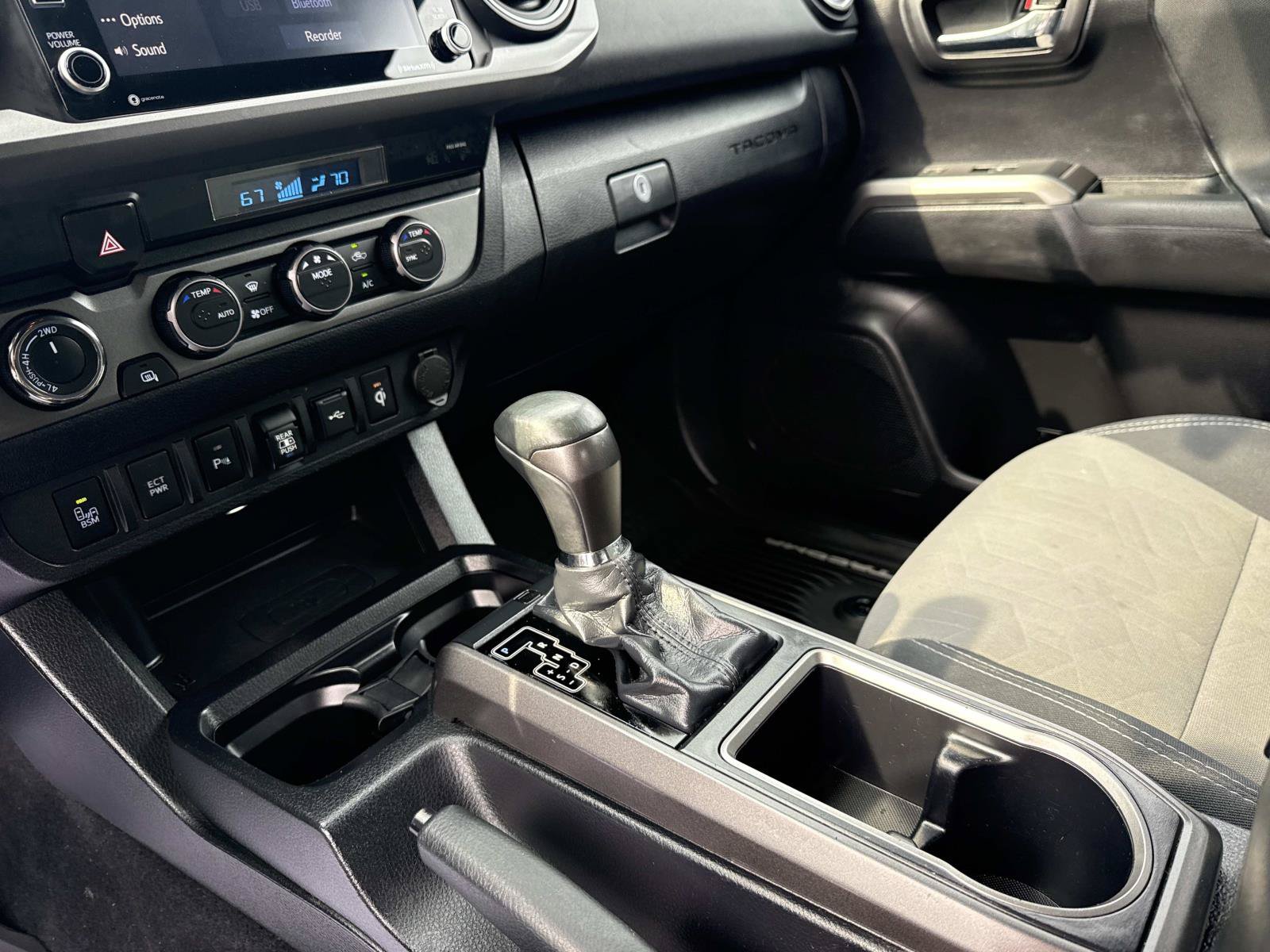 Used 2021 Toyota Tacoma TRD Sport w/ Technology Package AWD/4WD image 8