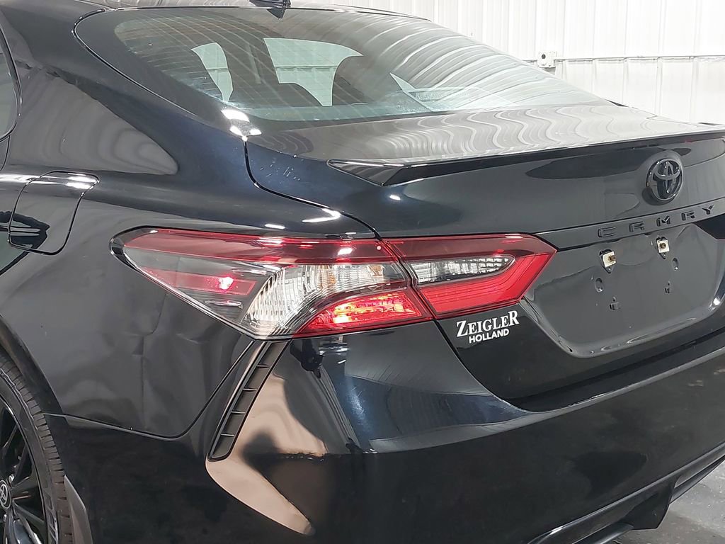 Used 2022 Toyota Camry SE image 33
