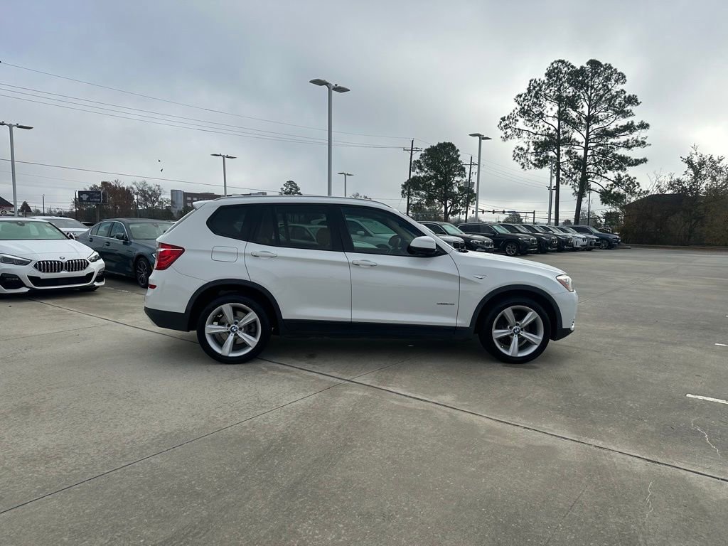 Used 2017 BMW X3 sDrive28i image 4