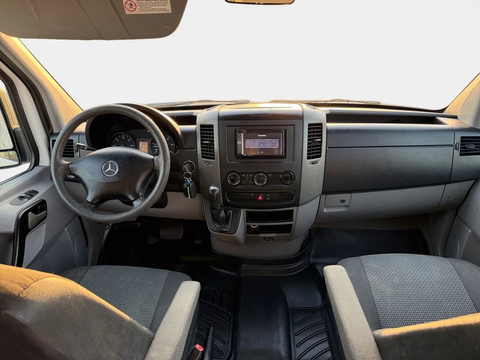 Used 2010 Mercedes-Benz Sprinter 3500 image 10