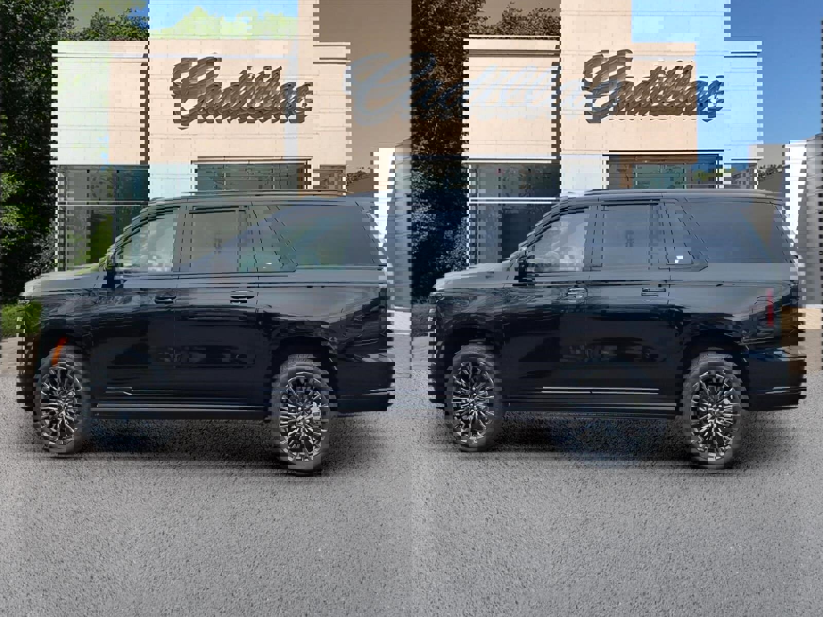 New 2026 Cadillac Escalade ESV Platinum Sport w/ LPO, Floor Liner Package image 2