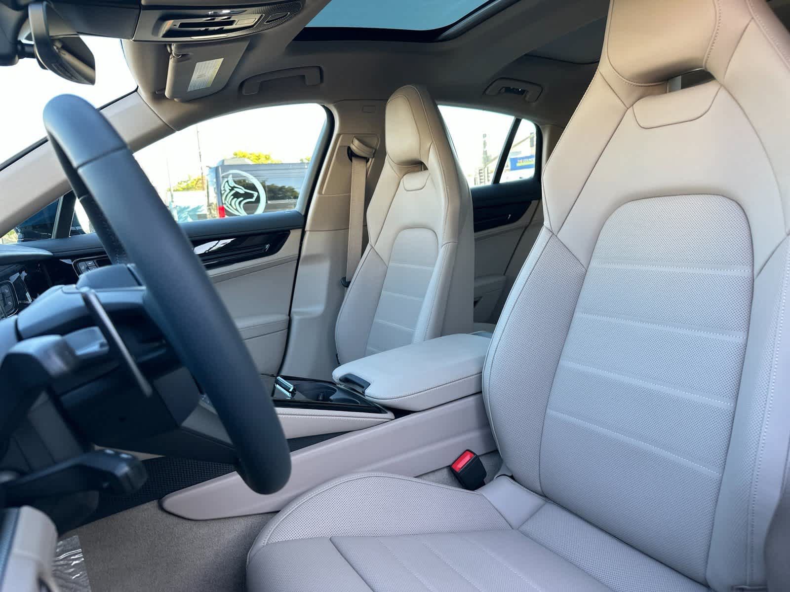 New 2026 Porsche Panamera RWD image 5