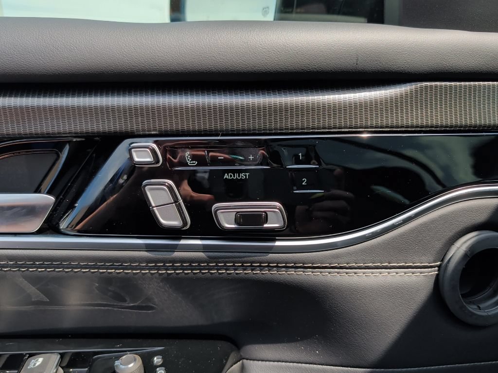 New 2026 Jeep Grand Wagoneer Summit AWD/4WD image 35