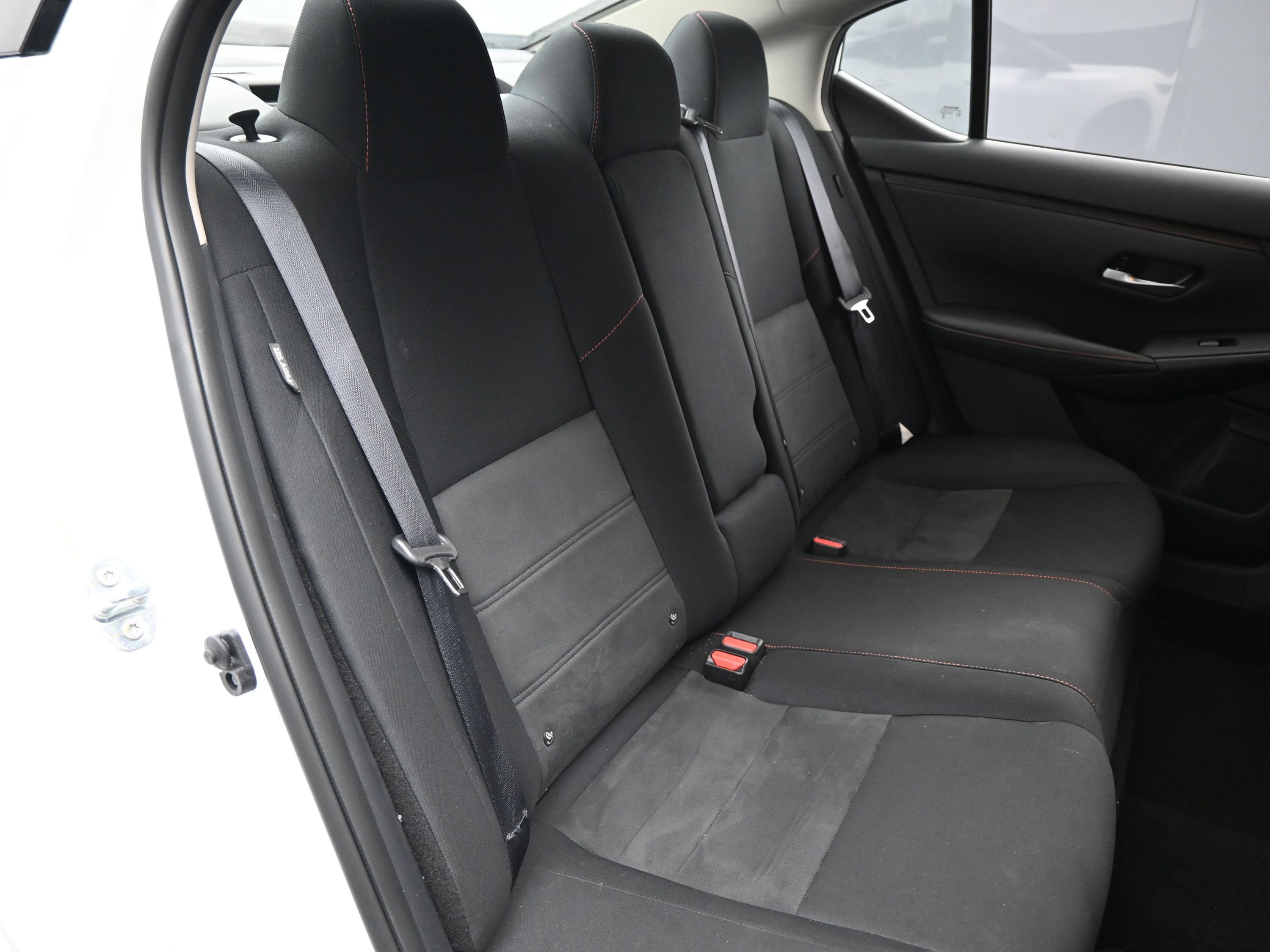 Certified 2025 Nissan Sentra SR w/ Midnight Edition image 14