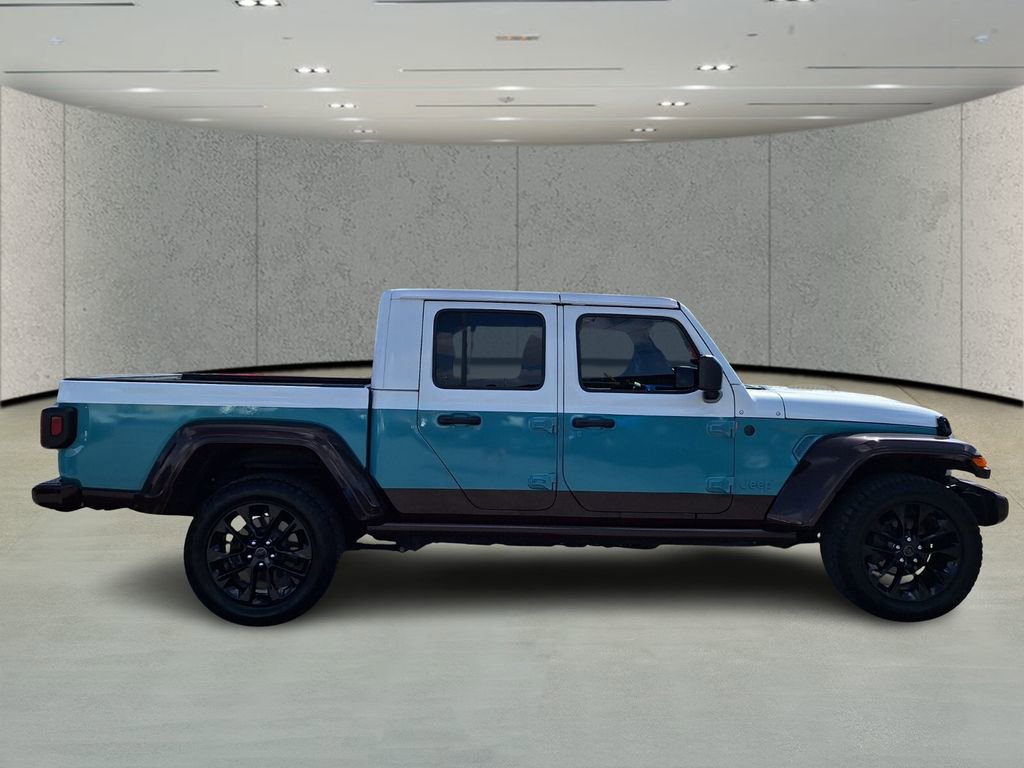 Used 2024 Jeep Gladiator Sport image 6