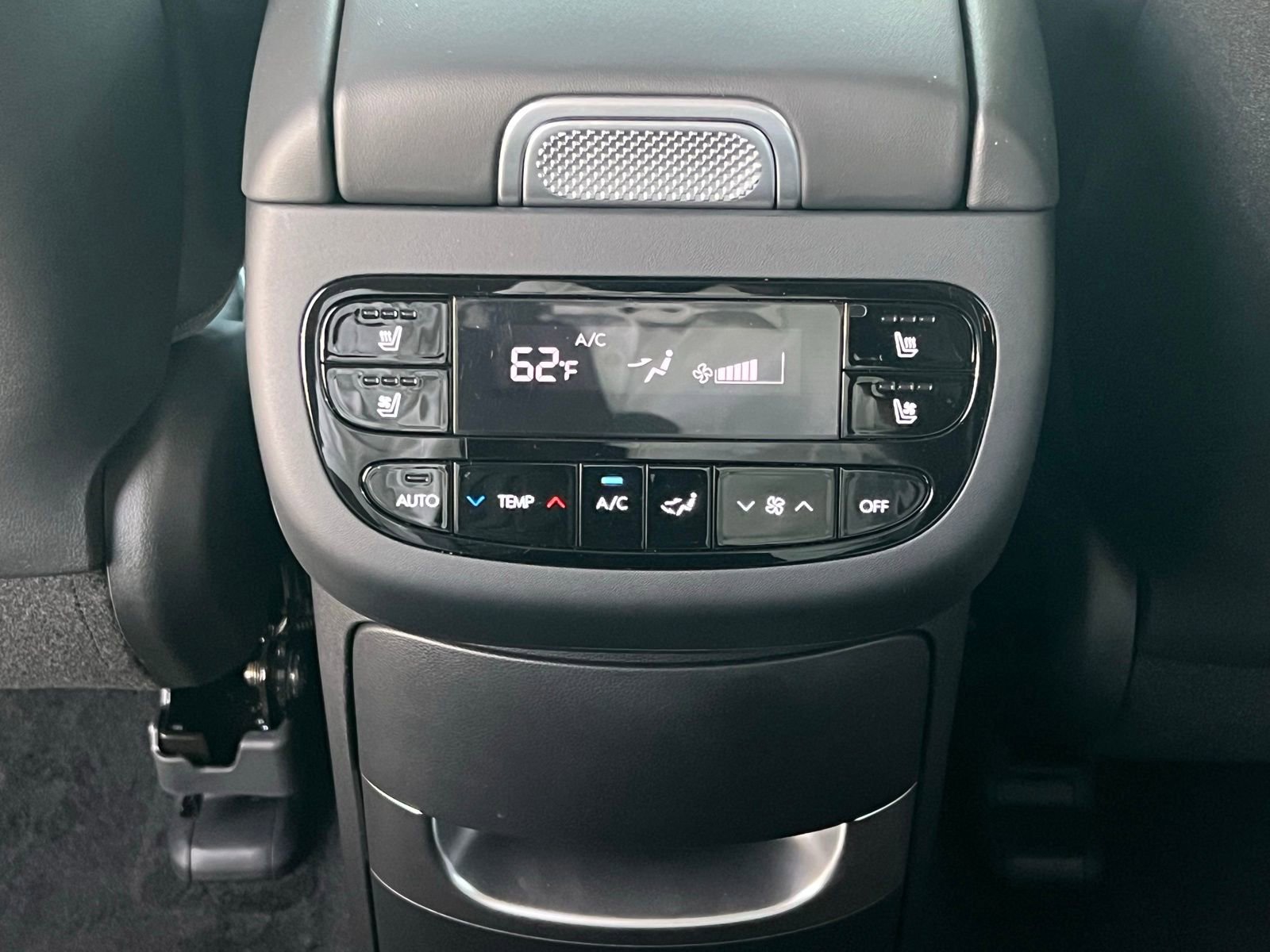 New 2026 Hyundai Ioniq 9 Calligraphy image 23