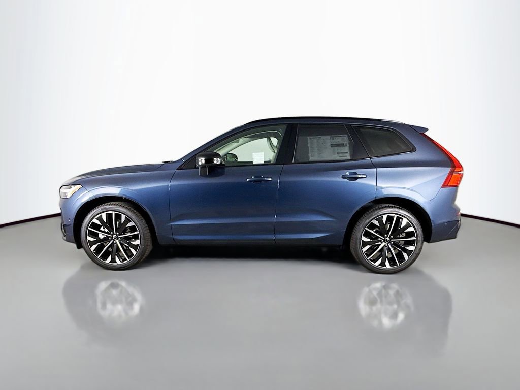 New 2026 Volvo XC60 B5 Ultra w/ Climate Package PRO image 4