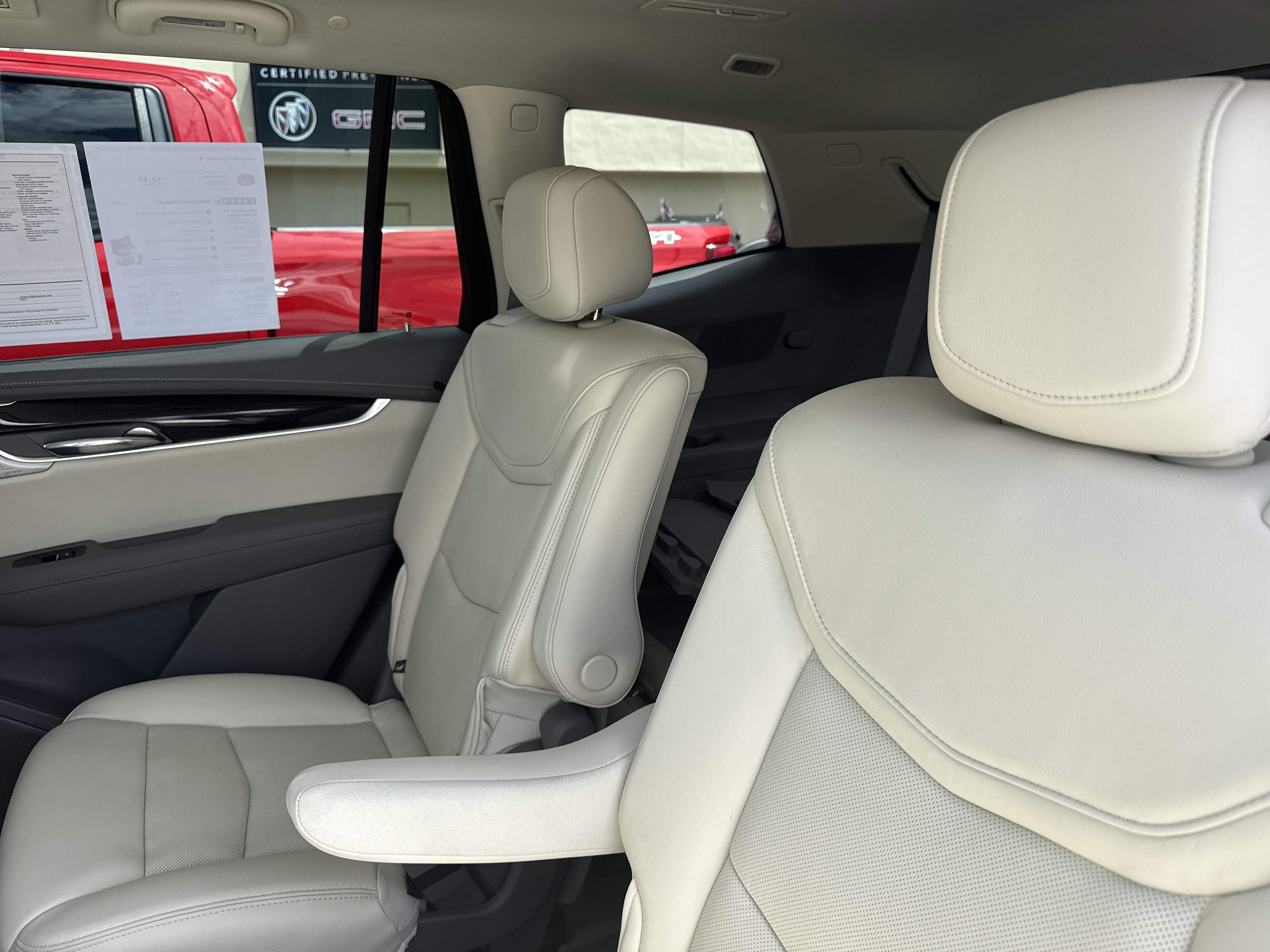 Used 2020 Cadillac XT6 Premium Luxury image 24