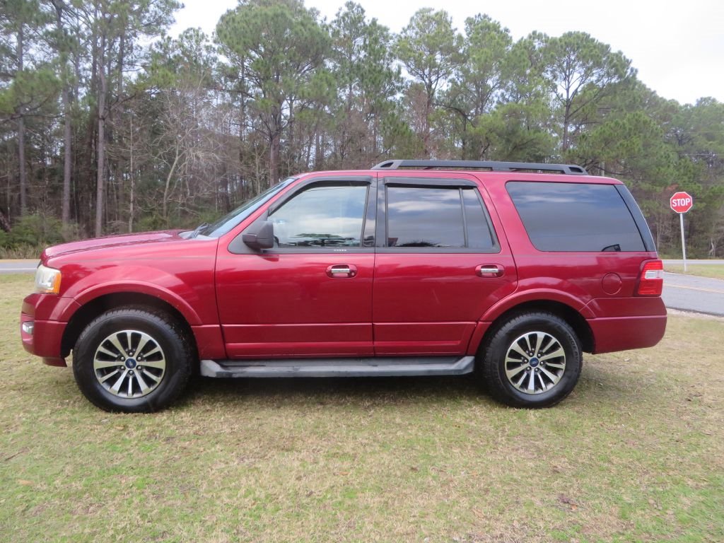 Used 2015 Ford Expedition XLT w/ Equipment Group 201A RWD image 1