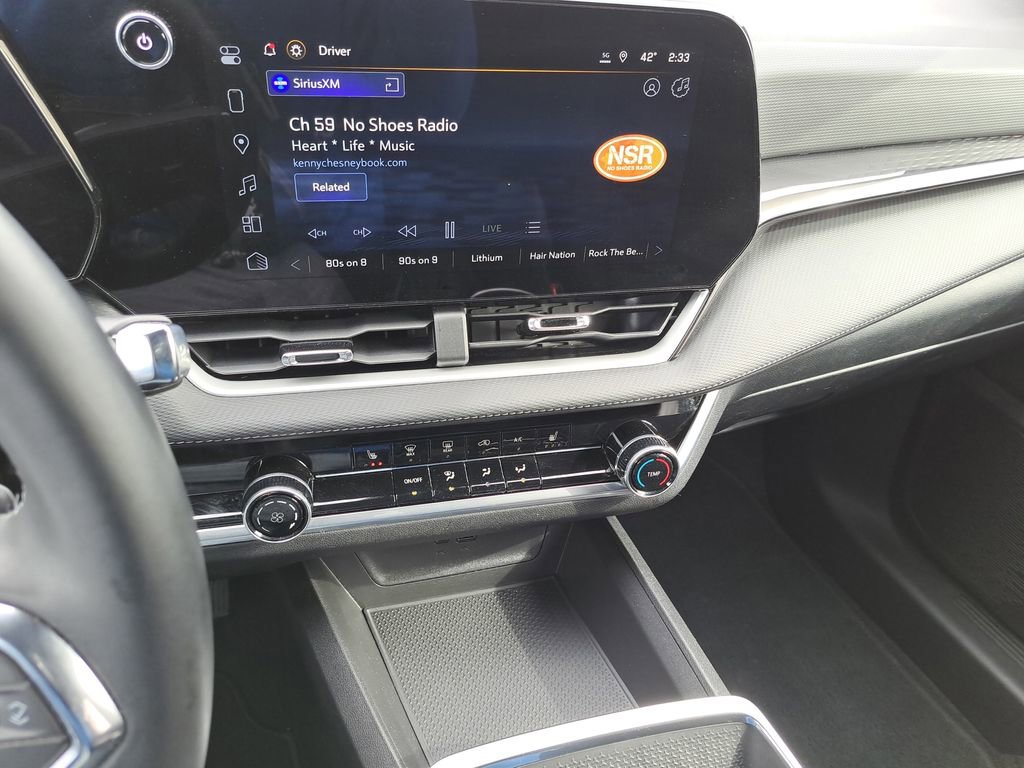 Certified 2025 Chevrolet Equinox LT FWD image 28