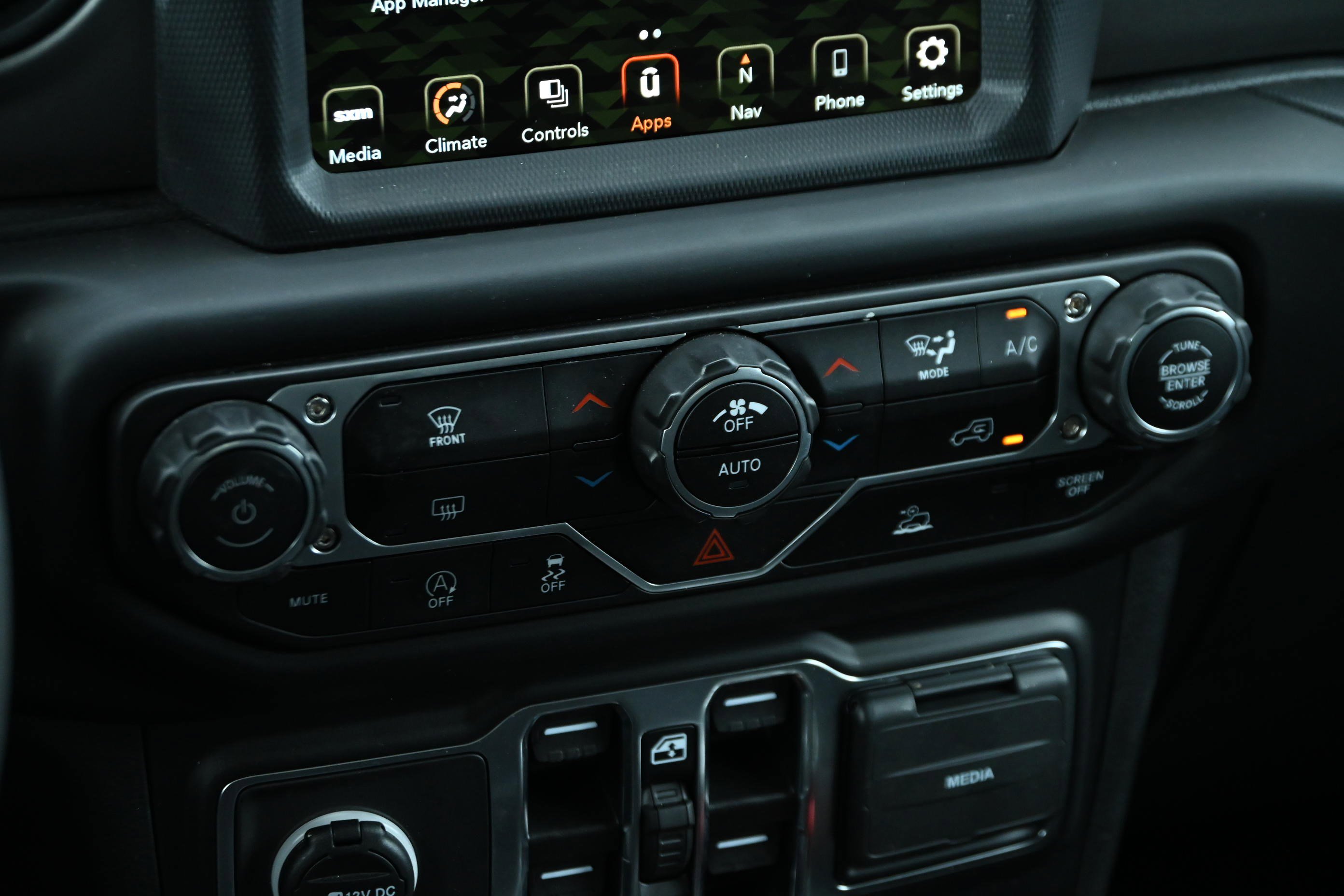 Used 2023 Jeep Wrangler Unlimited Sport image 19