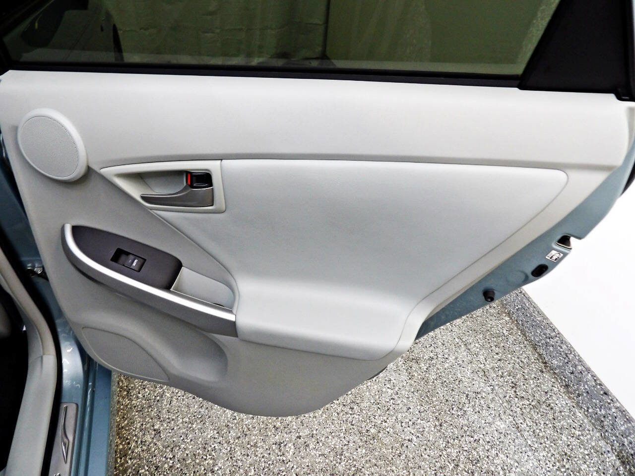 Used 2013 Toyota Prius Four FWD image 12