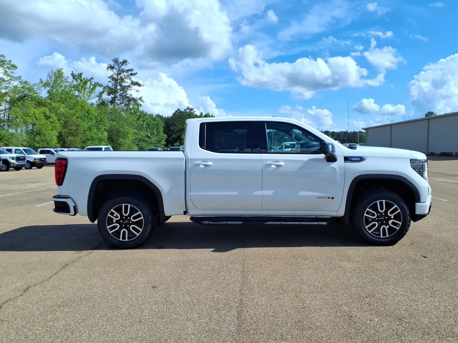 New 2026 GMC Sierra 1500 AT4 w/ AT4 Premium Package AWD/4WD image 3