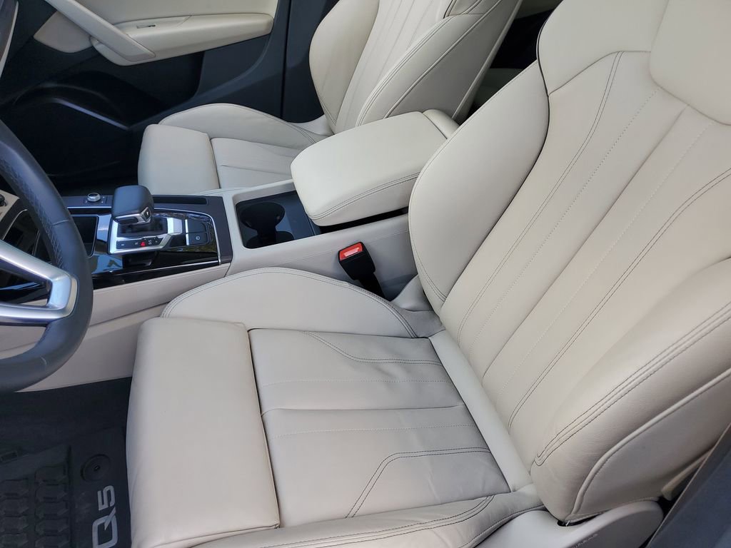 Certified 2024 Audi Q5 2.0T Premium w/ Convenience Package image 18