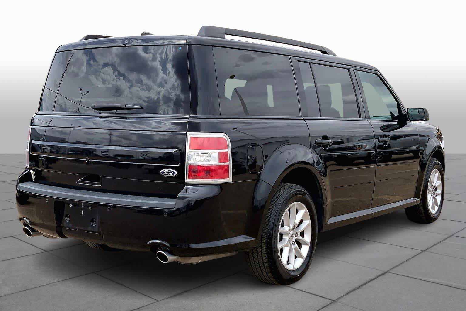 Used 2019 Ford Flex SE FWD image 13