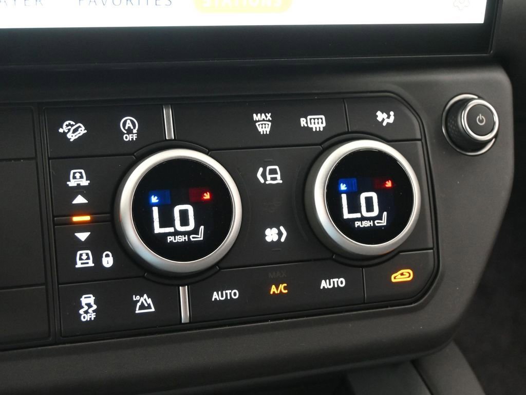 New 2026 Land Rover Defender 110 S AWD/4WD image 12
