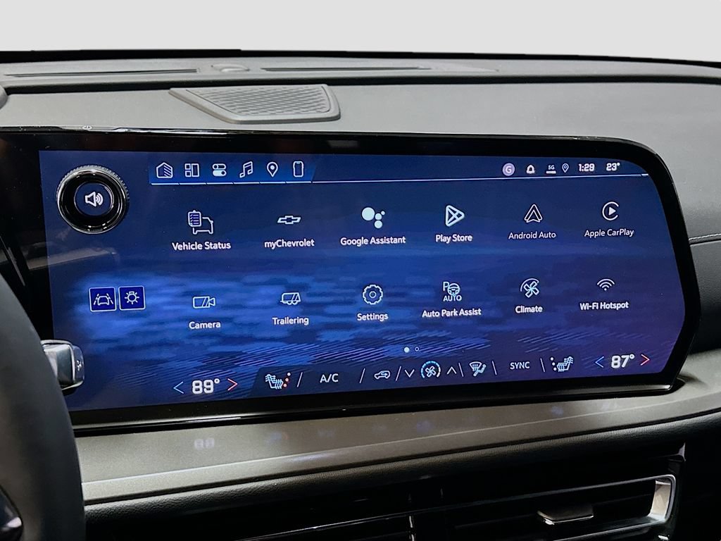 New 2026 Chevrolet Traverse LT w/ Enhanced Driving Package FWD image 16