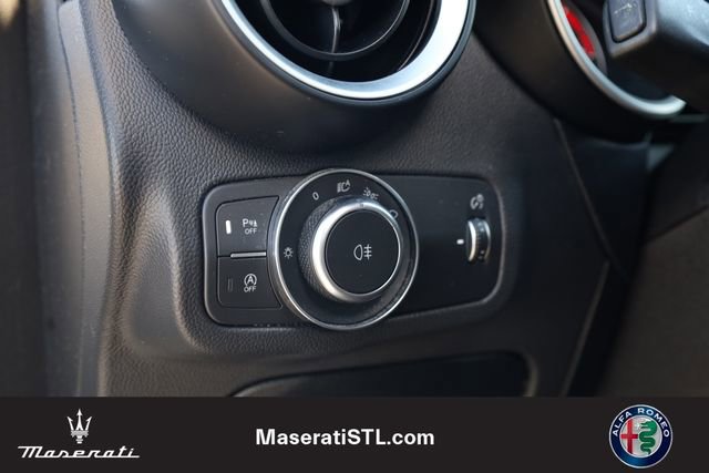 Used 2023 Alfa Romeo Stelvio Ti image 12