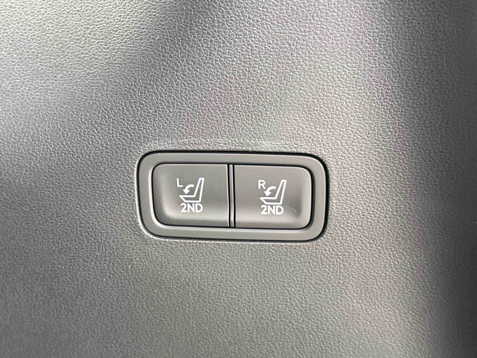 New 2026 Hyundai Santa Fe SEL FWD image 23