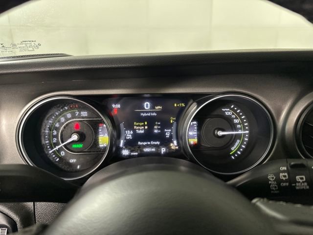 Used 2023 Jeep Wrangler Unlimited w/ Cold Weather Group image 17