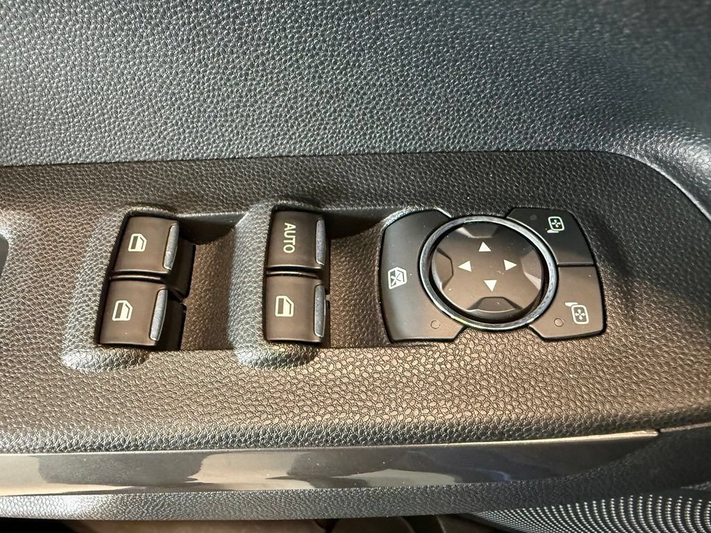 Certified 2021 Ford EcoSport SES AWD/4WD image 15
