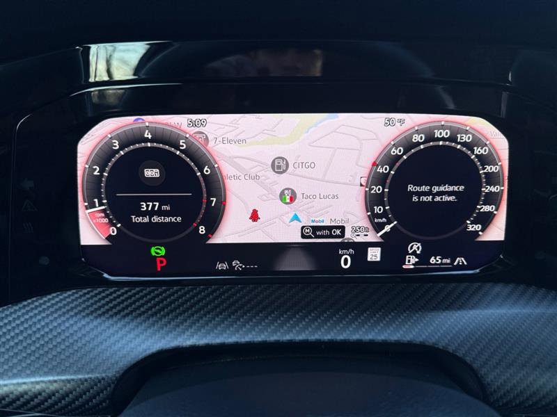 Used 2025 Volkswagen Golf R Black Edition image 36