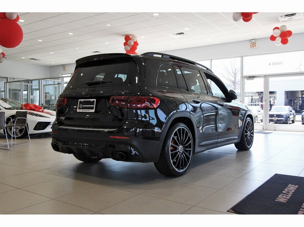 Used 2024 Mercedes-Benz GLB 35 AMG 4MATIC image 4