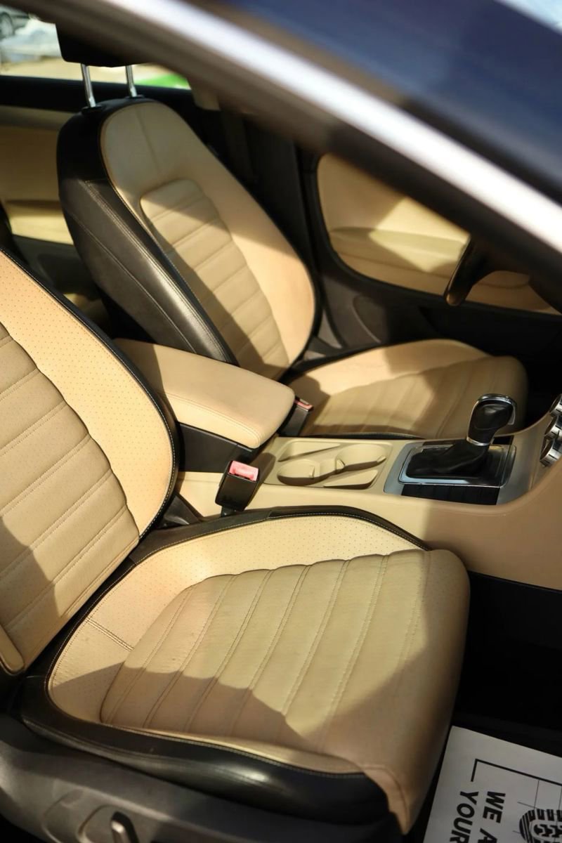 Used 2013 Volkswagen CC R-Line image 54