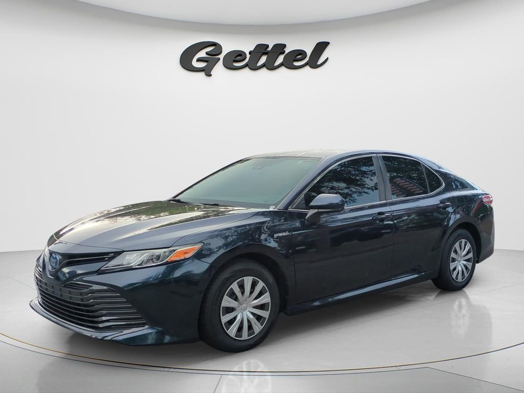 Certified 2020 Toyota Camry LE FWD image 1
