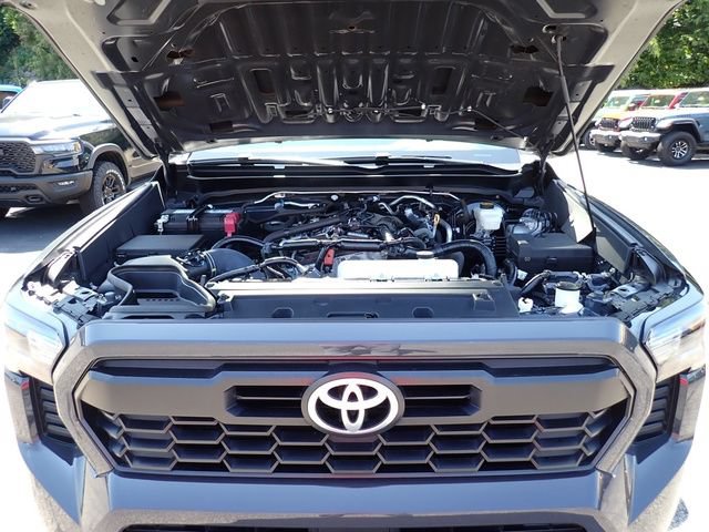 Used 2024 Toyota Tacoma TRD Off-Road AWD/4WD image 13