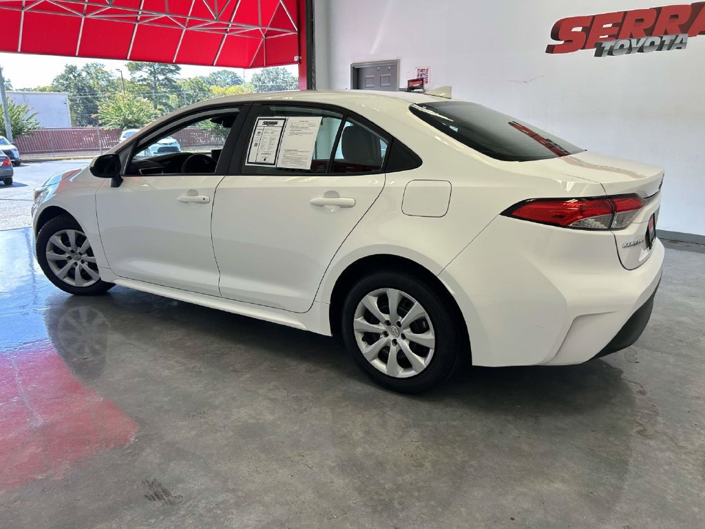 Used 2023 Toyota Corolla LE FWD image 6