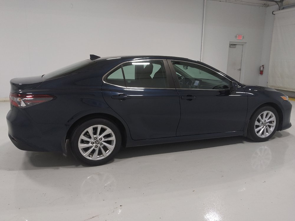 Used 2021 Toyota Camry LE FWD image 10