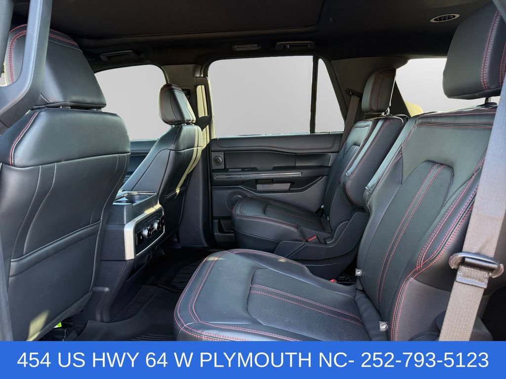 Used 2023 Ford Expedition Limited AWD/4WD image 13