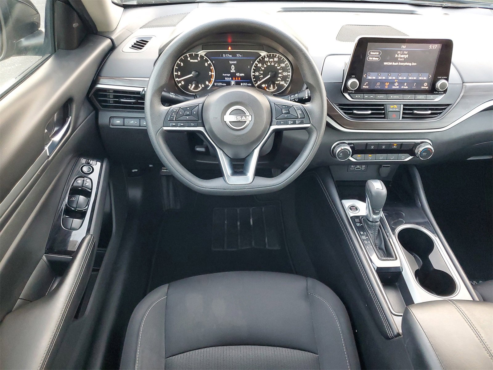 Used 2023 Nissan Altima 2.5 SV image 25