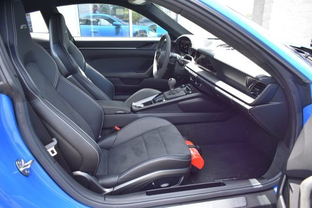 Used 2024 Porsche 911 GT3 RWD image 35