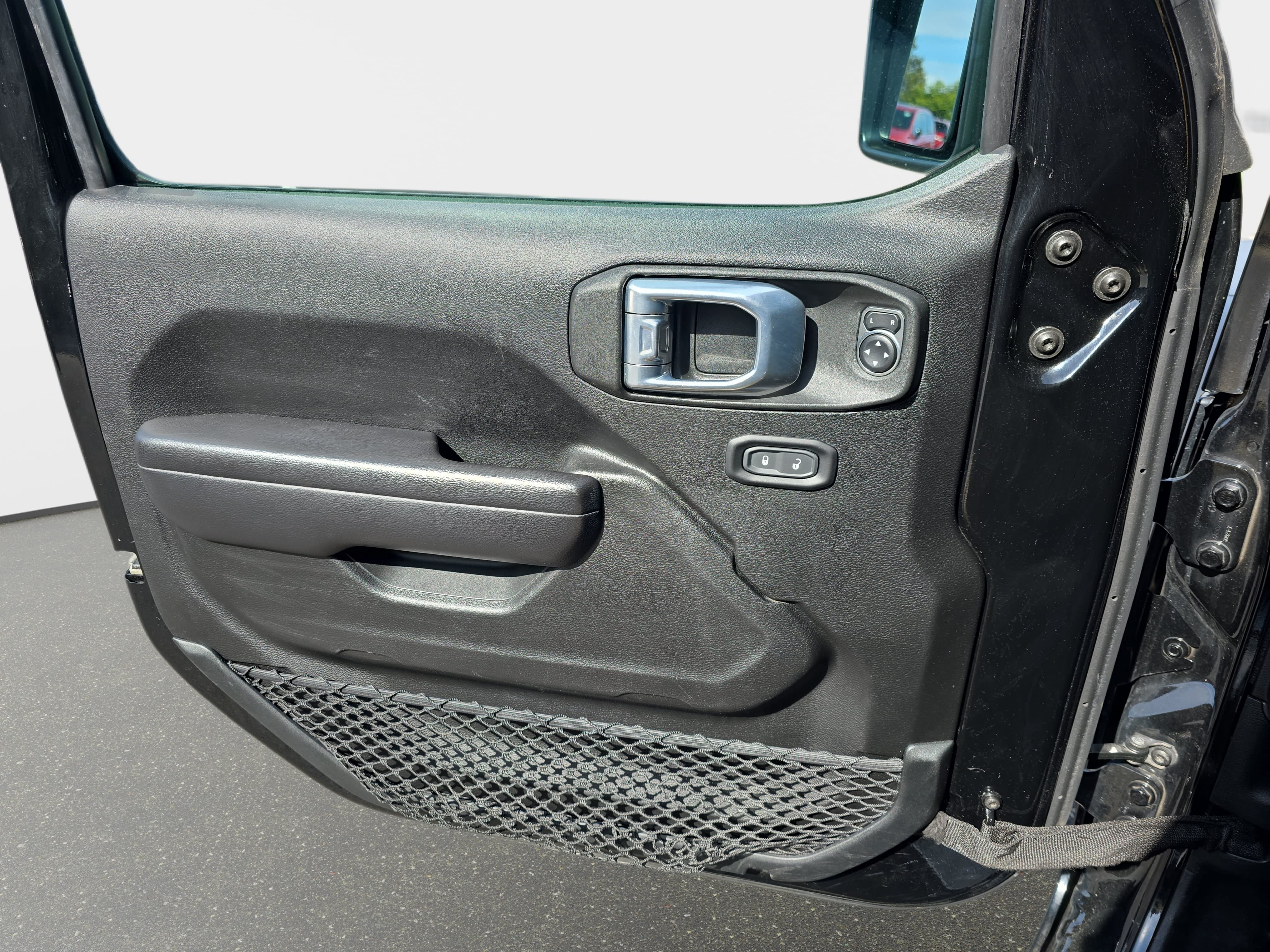 Used 2021 Jeep Wrangler Unlimited Sport AWD/4WD image 25