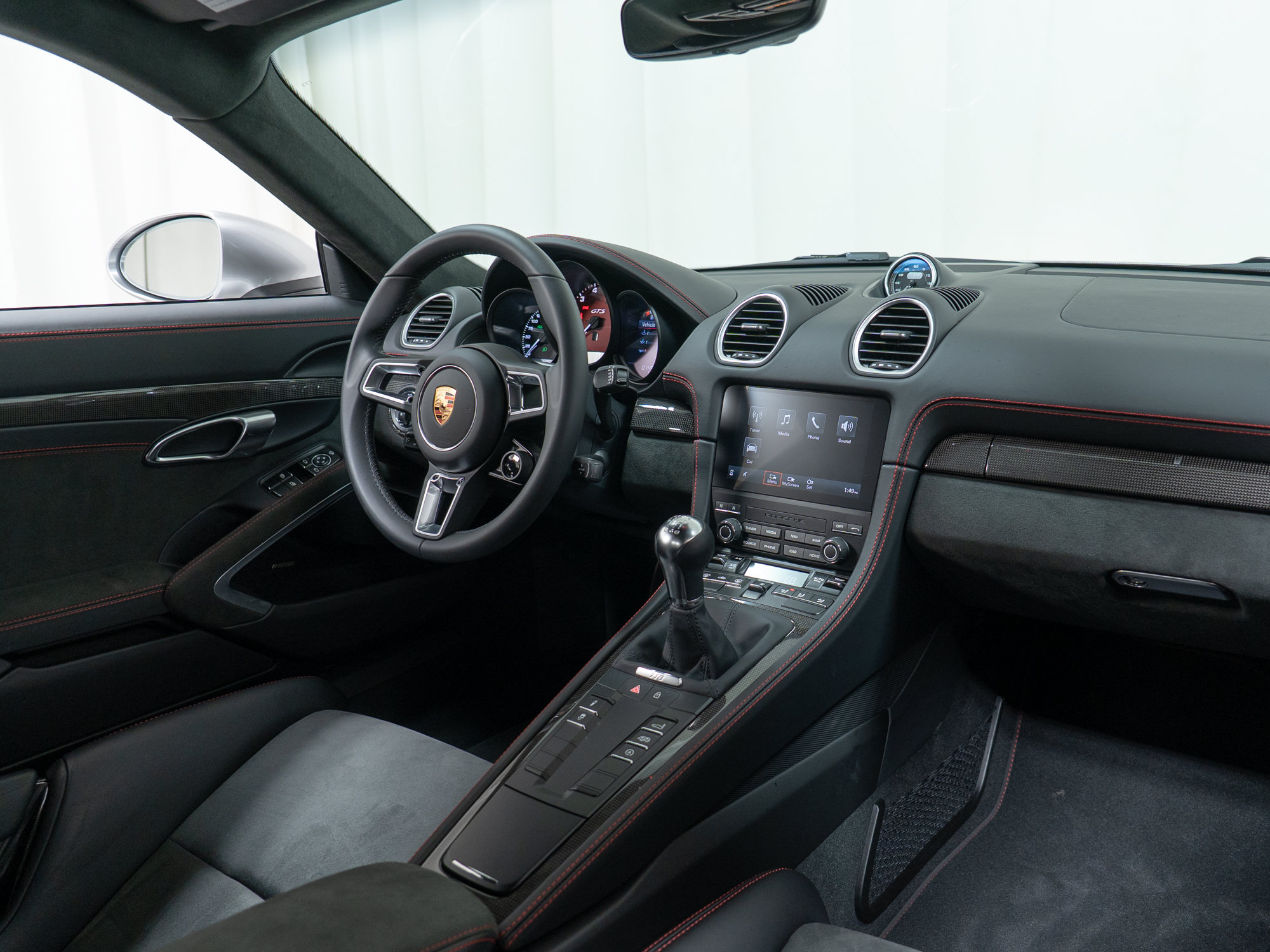 Certified 2025 Porsche 718 Cayman GTS RWD image 23