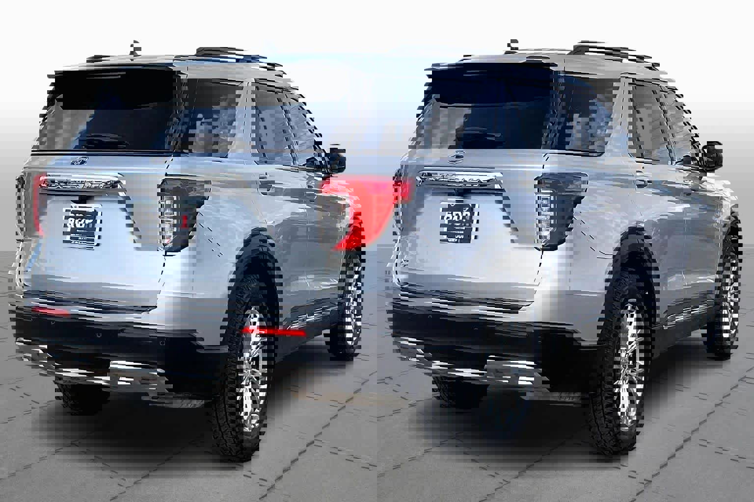 Used 2022 Ford Explorer XLT w/ Equipment Group 202A image 13