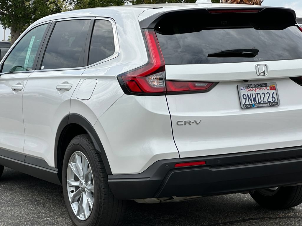 Used 2025 Honda CR-V EX-L image 5