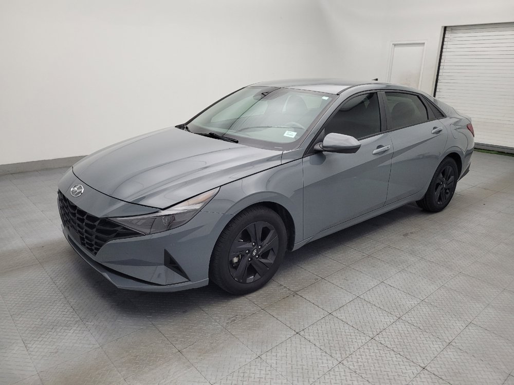 Used 2021 Hyundai Elantra SEL w/ Convenience Package FWD image 2