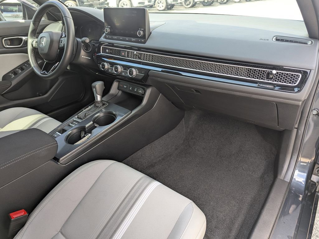 Used 2025 Honda Civic Sport image 9